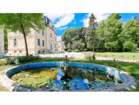 château à vendre dans le quartier grammont