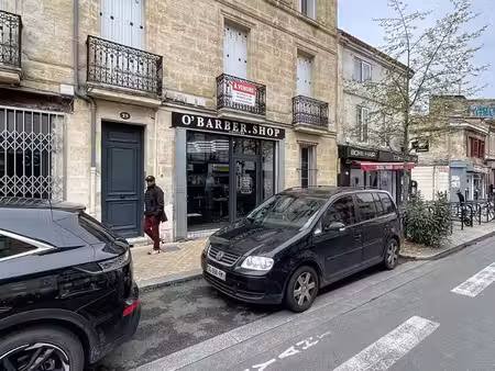 murs bordeaux 63.47 m2