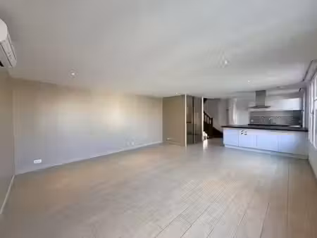 location appartement 3 pièces 81 m² à troyes (10000)