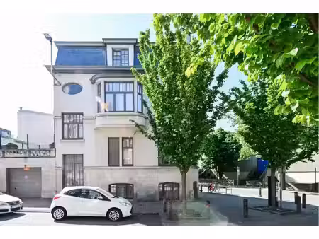 maison de maître à louer à avenue charles legrelle 3 etterbeek (vbe68588)