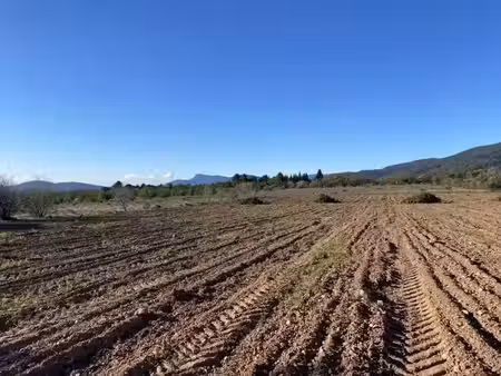 vente terrain 700 m² à puget-ville (83390)  160 000 €