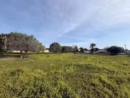 vente terrain 558 m² à roquebrune-sur-argens (83520)  259 000 €