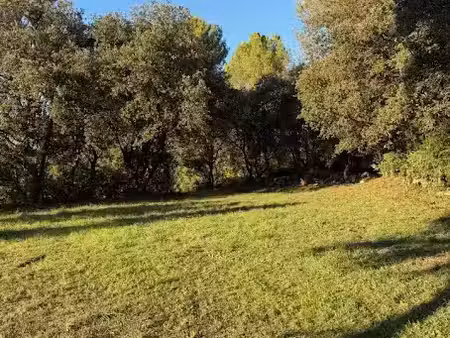 vente terrain 650 m² à aix-en-provence (13090)  595 000 €