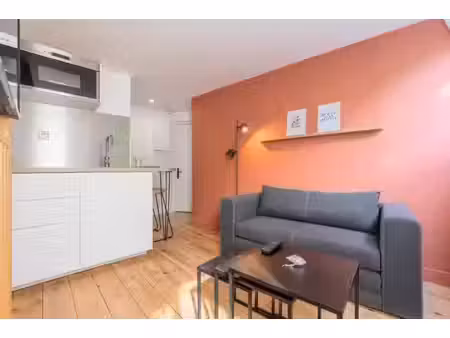 location appartement 1 pièce 24 m² à lille (59000)  740 €
