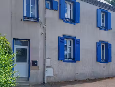 maison de ville atypique avec extérieur  à deux pas de la gare de chartres