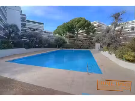 location meublée appartement 1 pièce 35 m² à antibes (06600)  850 €