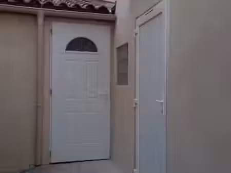 location appartement 3 pièces 98 m² à le rove (13740)  850 €
