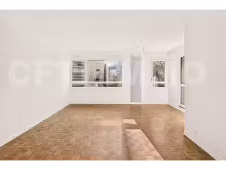 appartement 3 pièce(s) 75 m2