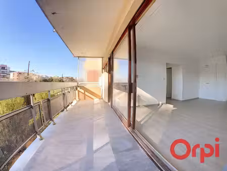appartement sainte maxime 4 pièce(s) 84.09 m2