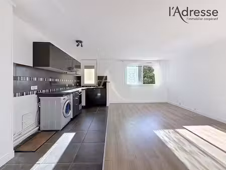 appartement suresnes t2 50m² parking et cave - 1 250 € cc