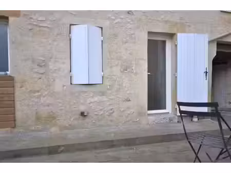 location meublée maison 4 pièces 84 m² à targon (33760)  797 €