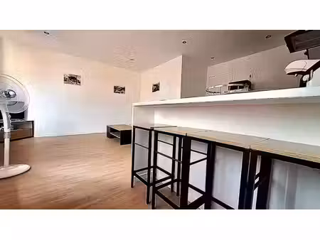 location meublée appartement 2 pièces 32 m² à grasse (06130)  850 €