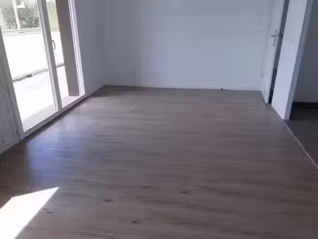 location appartement 3 pièces 63 m² à bruges (33520)  867 €