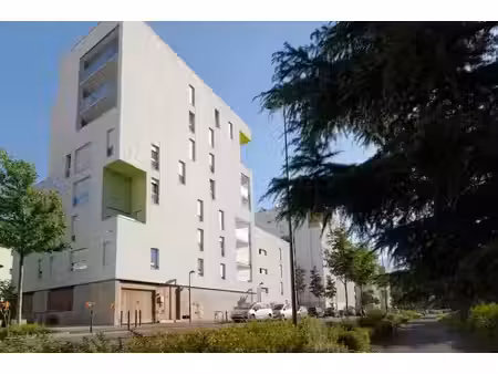location appartement 3 pièces 72 m² à grenoble (38000)  922 €
