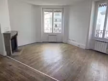 location appartement 3 pièces 73 m² à villeurbanne (69100)  995 €