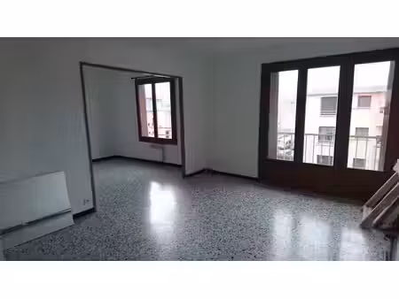location meublée appartement 4 pièces 76 m² à gardanne (13120)  990 €