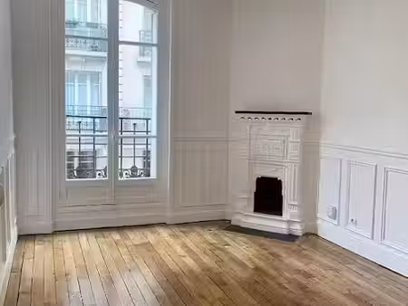 location appartement 2 pièces 38 m² à paris 18ème (75018)  1 137 €