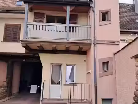 location appartement 6 pièces 158 m² à obermorschwihr (68420)  1 182 €