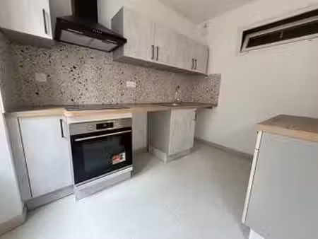 location appartement 3 pièces à dol-de-bretagne (35120) : à louer 3 pièces / 57m² dol-de-b