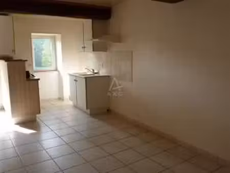 location maison aux brouzils (85260) : à louer / 62m² les brouzils