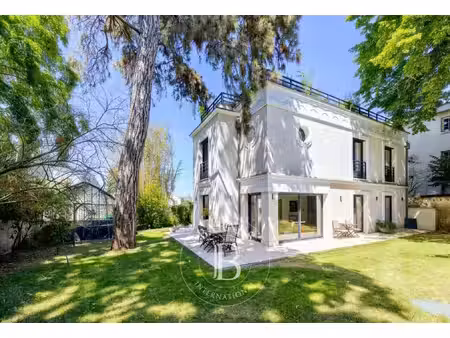 maison de luxe à vendre dans le quartier robinson