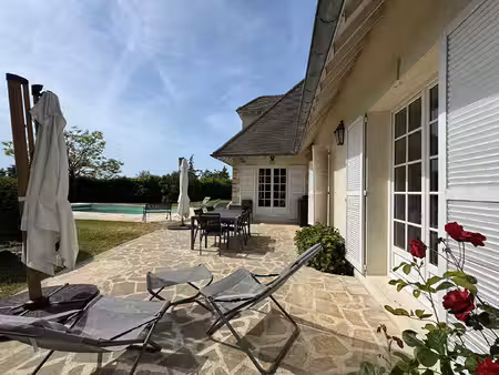 maison de luxe à vendre à saint-nom-la-bretèche