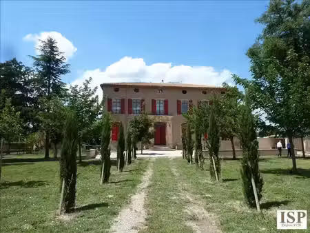 location appartement 2 pièces 51 m² à aix-en-provence (13290)