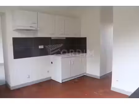 location appartement 3 pièces 73 m² à saint-julien-du-sault (89330)