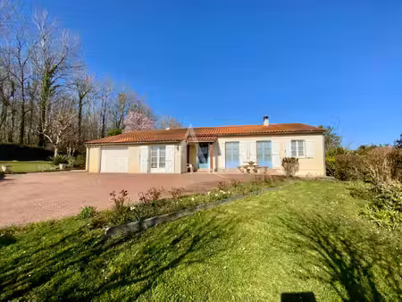vente maison 6 pièces  124.00m²  avy