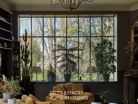 maison de caractère en coeur de ville avec jardin et dépendances