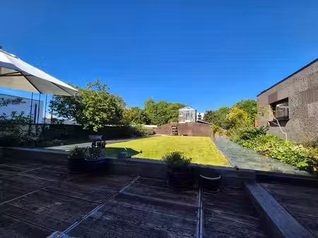 loft de 200m² avec jardin/terrasse 210m2 et atelier de 285m2