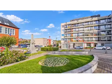 bureau de 61m² idéalement situé à saint-nicolas