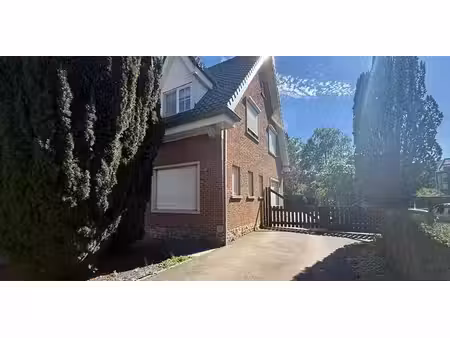 grande maison avec jardin à louer à herent