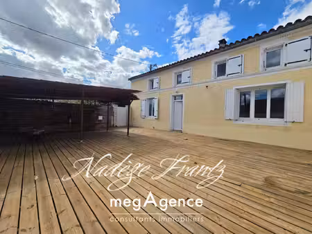 maison charentaise à saint-savinien – vie de plain-pied  3 chambres  bureau  terrasse bois