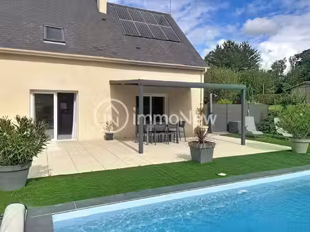 tres beau pavillon 125 m2 avec piscine  panneaux solaires su