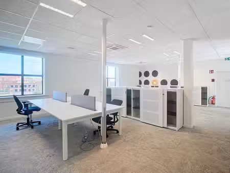 immeuble de bureaux rénové le long de la noorderlaan