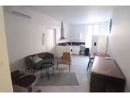 location meublée appartement 2 pièces 35.24 m² à nimes (30000)  543 €