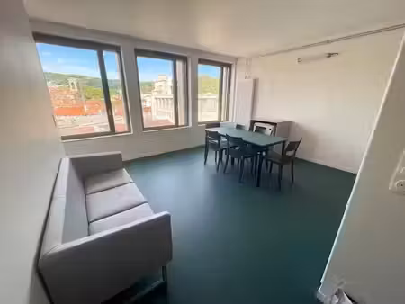 location appartement 4 pièces 79 m² à saint-etienne (42000)  360 €