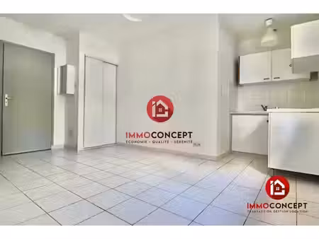 location appartement 2 pièces 26.99 m² à bagnols-sur-ceze (30200)  445 €