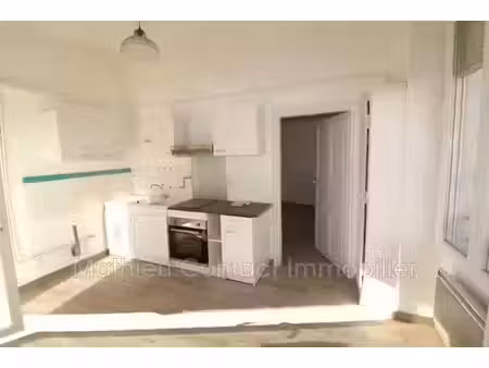 location appartement 2 pièces 34.13 m² à nimes (30000)  460 €