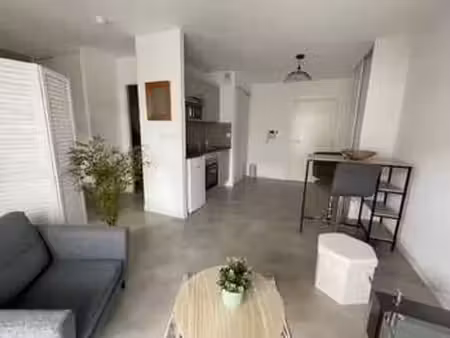 location appartement t1 meublé à saint-malo (35400) : à louer t1 meublé / 33m² saint-malo