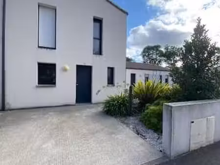 location maison à challans (85300) : à louer / 90m² challans