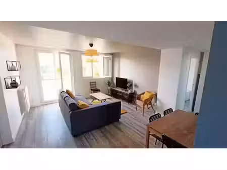 location meublée appartement 4 pièces 67 m² à colomiers (31770)  425 €