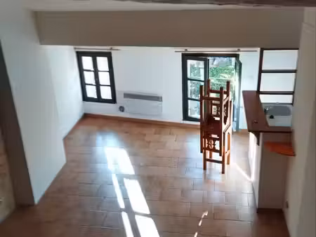 a uzès studio à louer