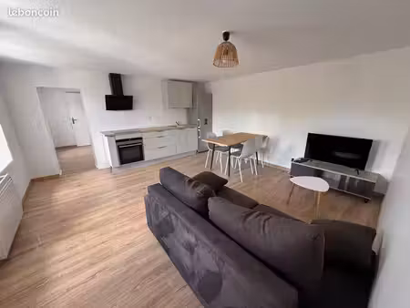 appartement spacieux jardin public climatisé