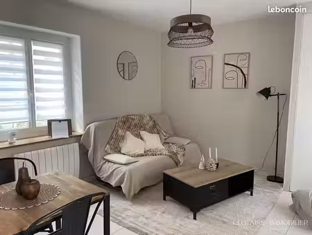 studio 1 pièce 28 m²