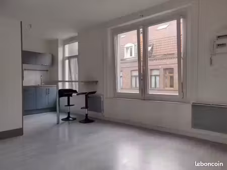 bel appartement t3 de 53 m² en face de la faculté lille 2