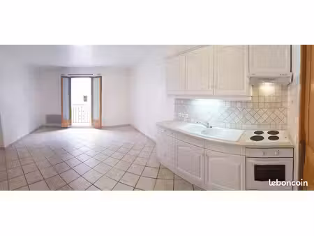 studio 28m² à peyrolles 13860