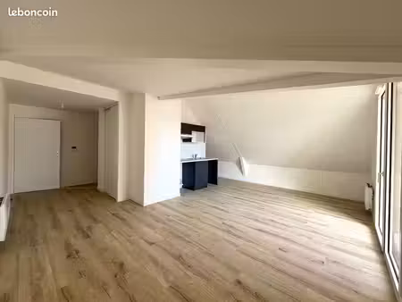 studio 1 pièce 33 m²