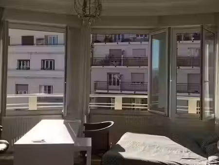 location meublée appartement 1 pièce 26 m² à grenoble (38000)  599 €